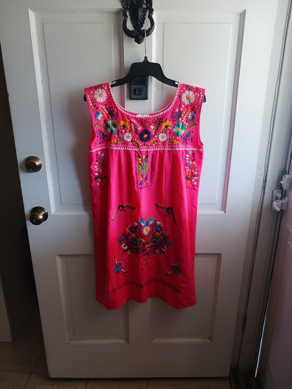 Bright Pink Embroidered Mexican-Style Sleeveless Dress Womens Size Small XS